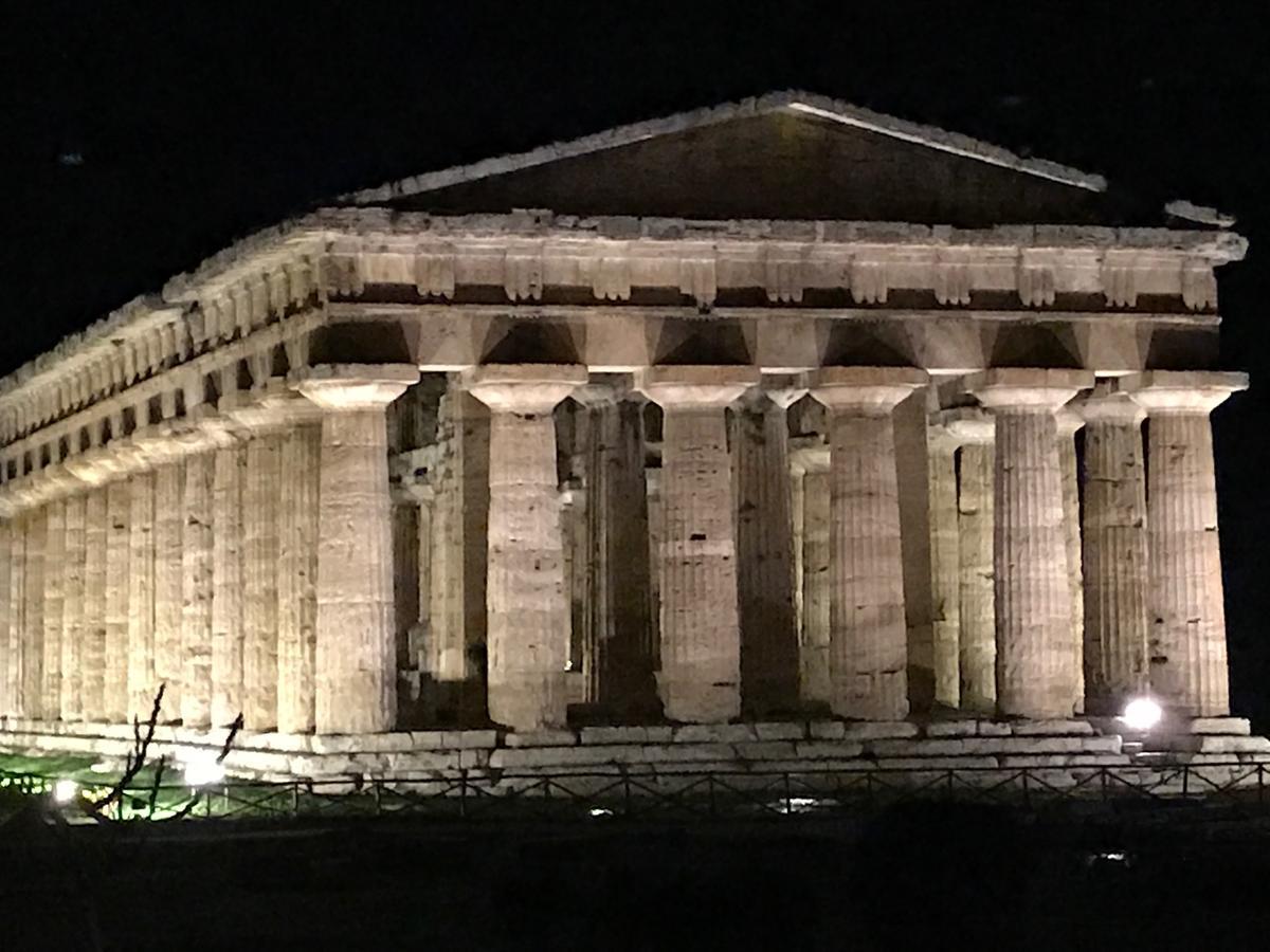 Residenza Luna Paestum Eksteriør billede